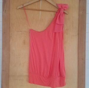 🍍3/$20 Limited Coral One Shoulder Top